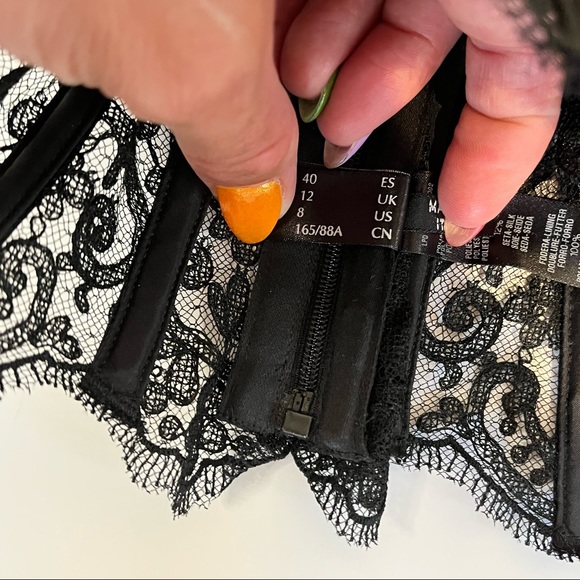 La Perla NWT black satin and lace corset - Picture 4 of 9